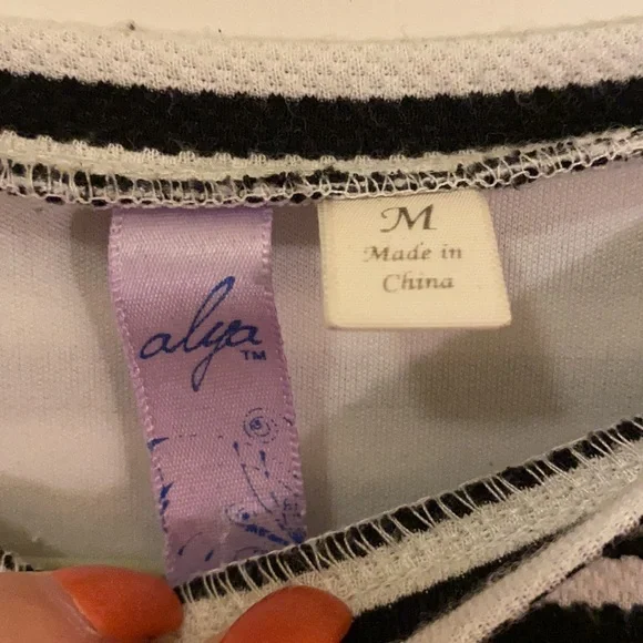 Striped dress - Picture 2 of 5